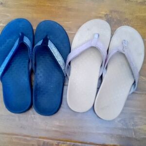 Vionic Tide Rhinestone Sandals W12 used